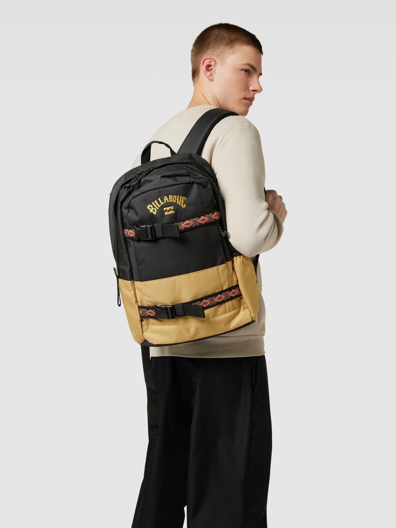 Rucksack im Colour-Blocking-Design Modell 'COMMAND STASH' in gold