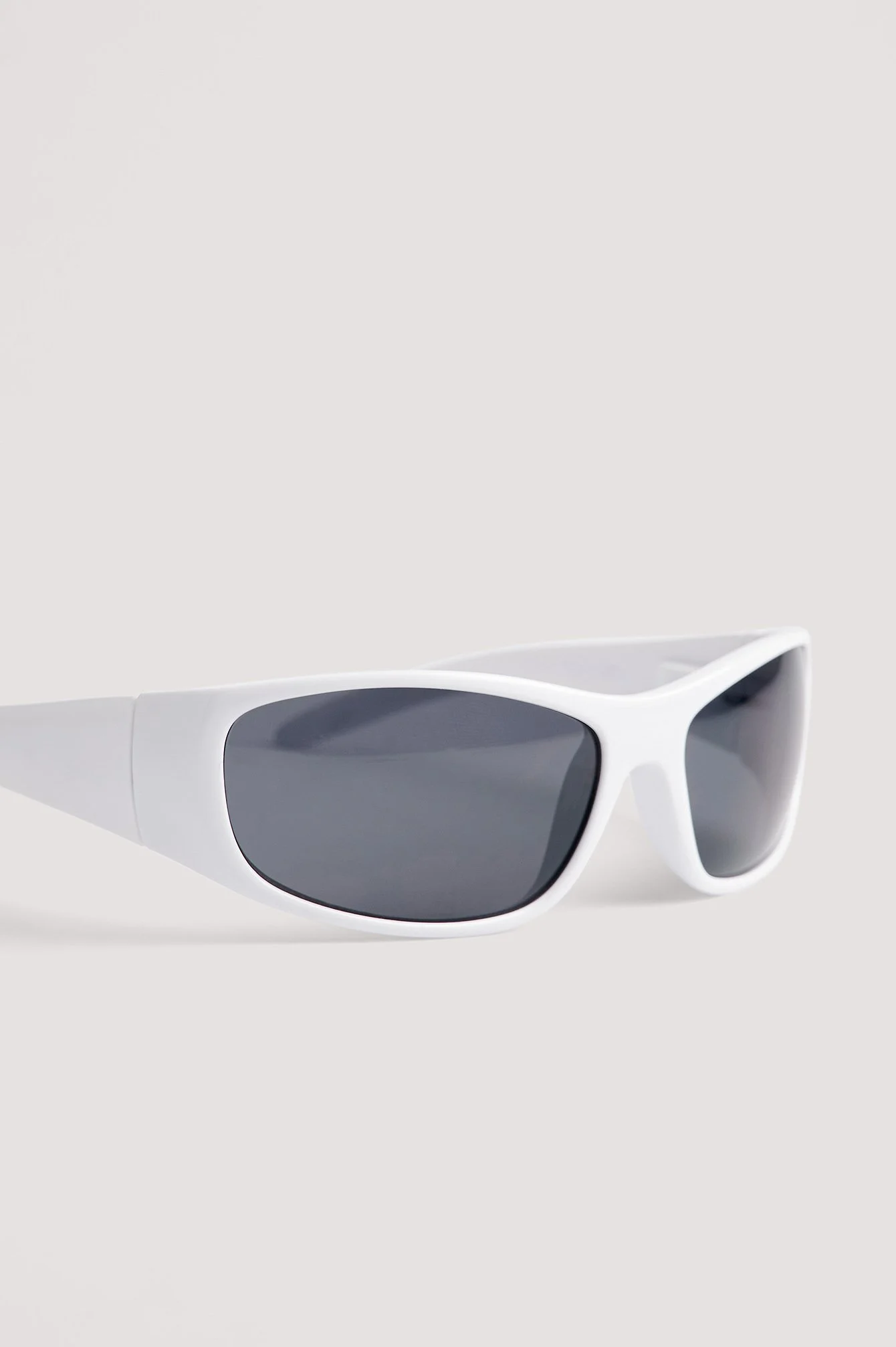 Schmale, sportliche Sonnenbrille