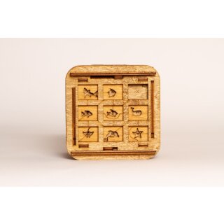 Cluebox – Jones' Locker (Multilingual)