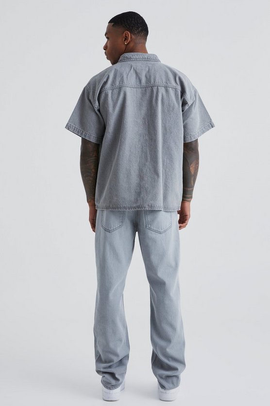 Kurzärmliges kastiges Jeanshemd
