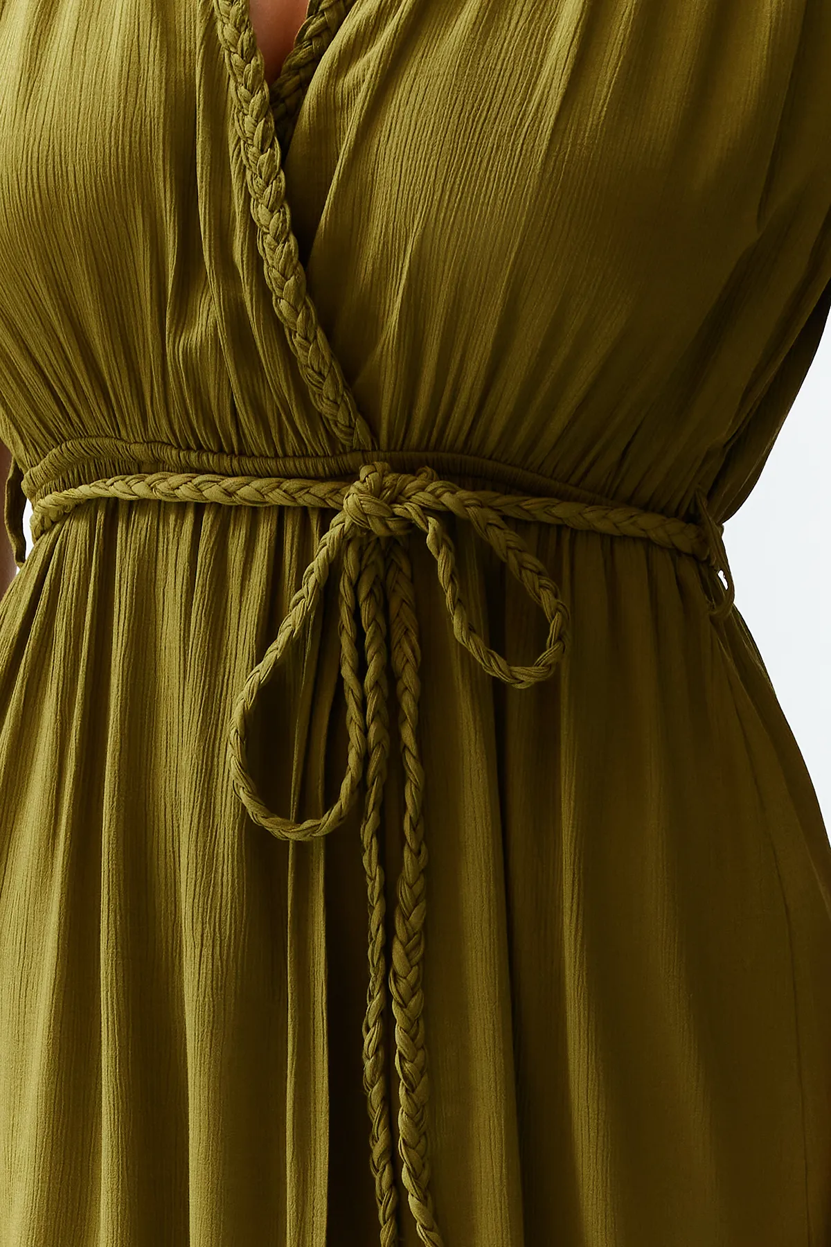 Trendyol Collection  Grünes Maxi-Strandkleid mit gewebtem Schlitz TBESS23EL00069