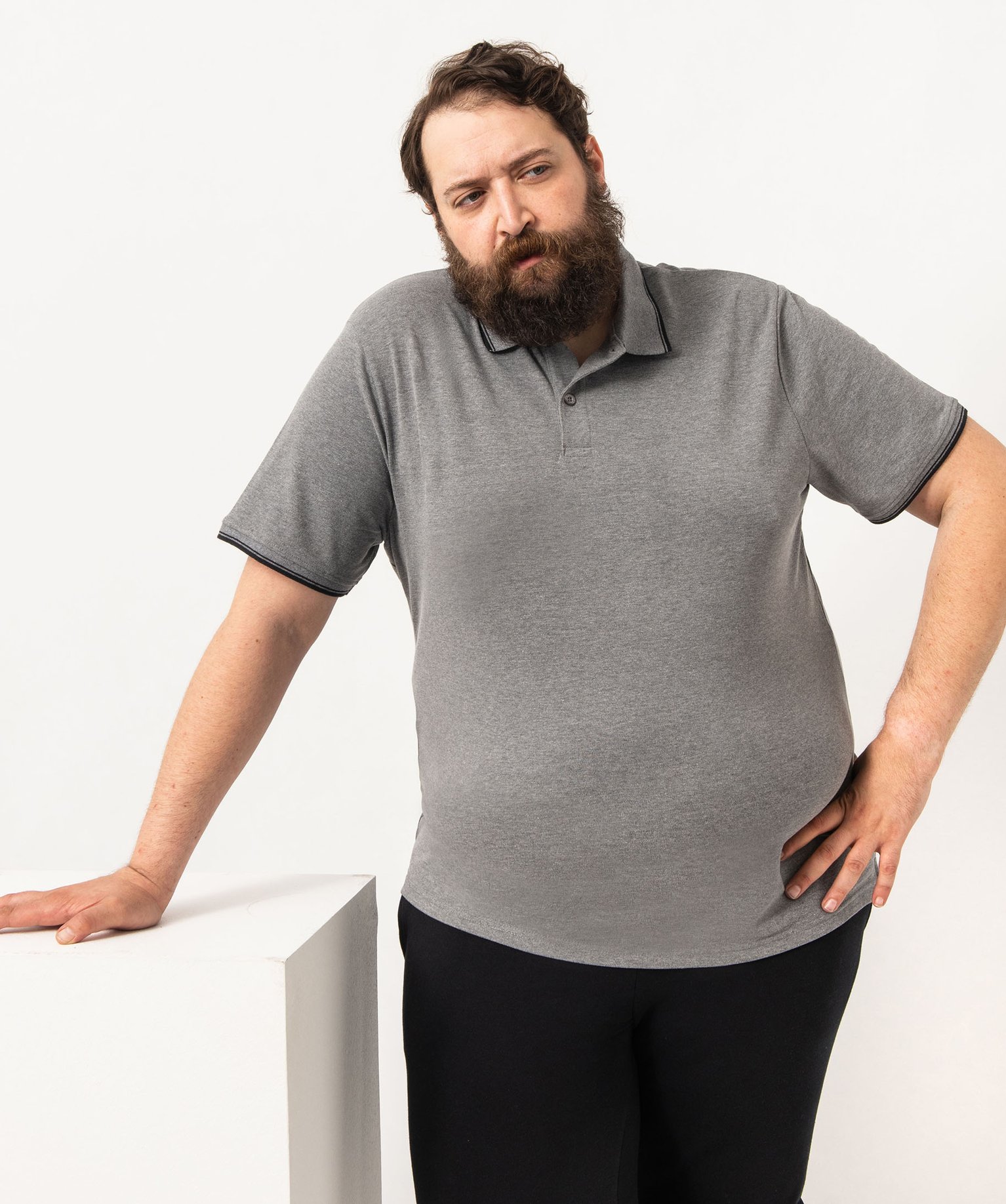 Polo homme à manches courtes et finitions contrastantes gris | GEMO