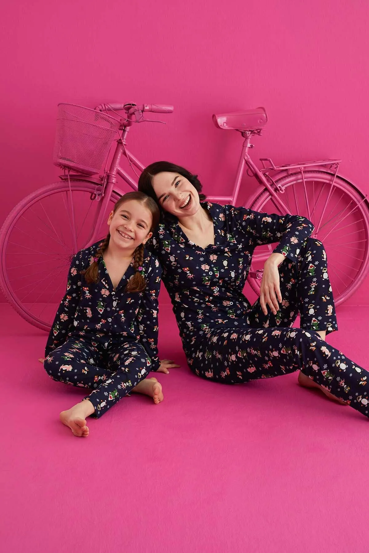 STRAWBERRY  Pyjama-Set aus Baumwolle mit Knöpfen