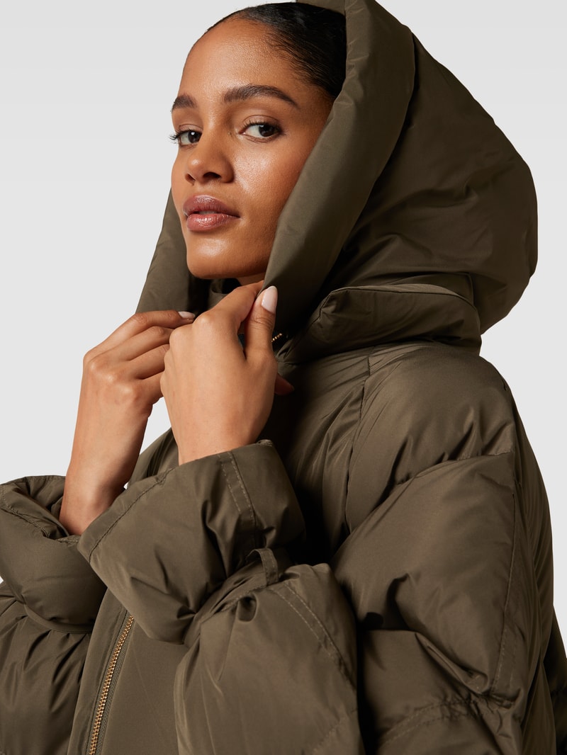 Steppjacke mit Kapuze in khaki
