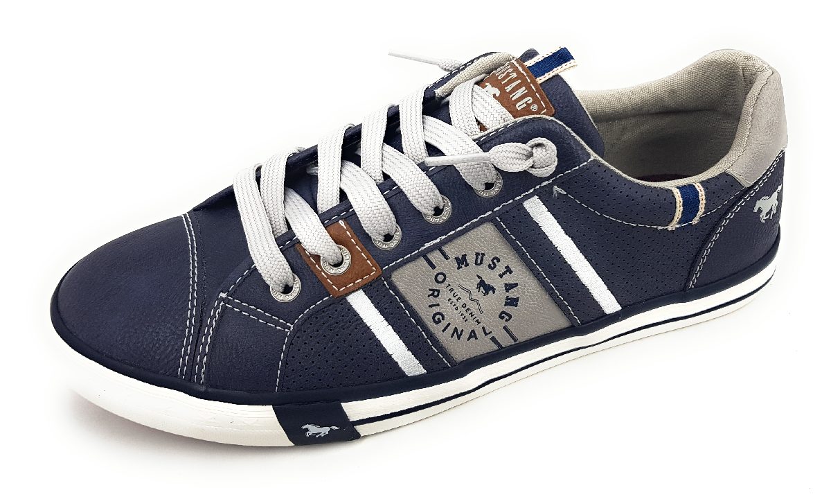 Mustang 4072-317-800 Blau 800 Dunkelblau