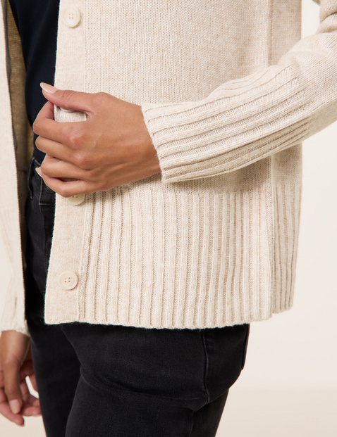 Strickjacke mit Wollanteil