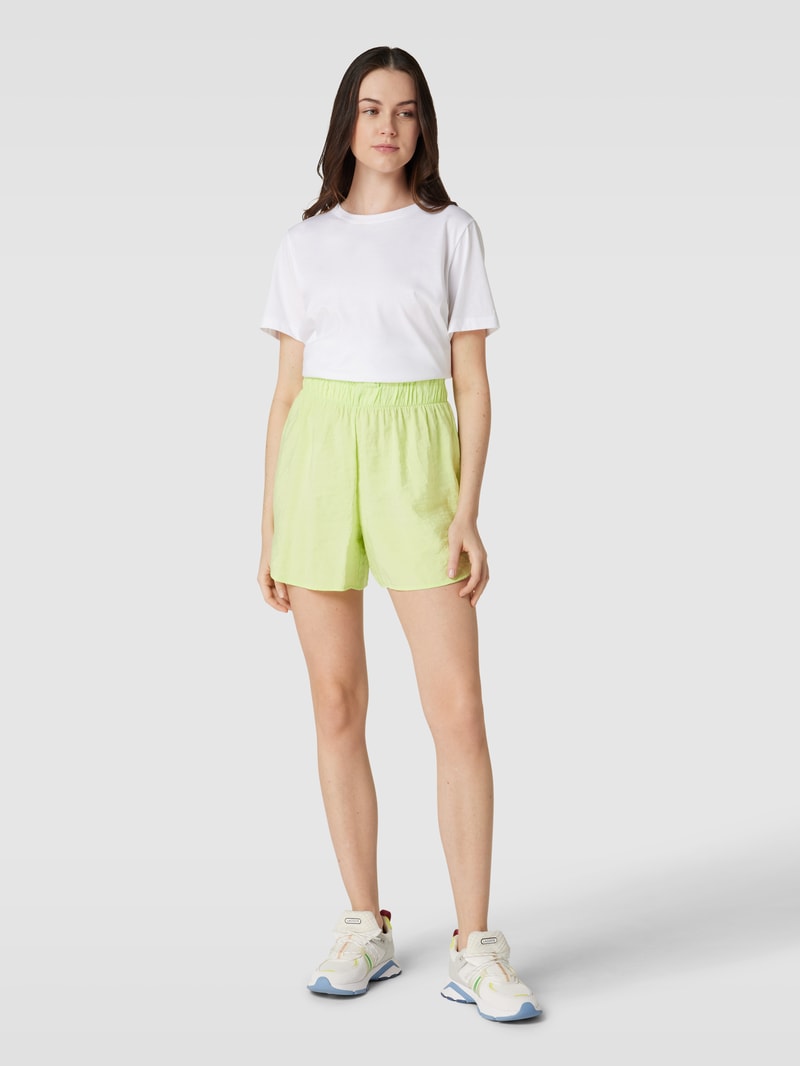 Shorts mit elastischem Bund Modell 'QUEENY' in hellgrün