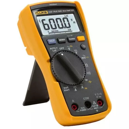 Fluke 5133953 IB117L Multimeter pre elektrikárov a 3 izolované skrutkovače