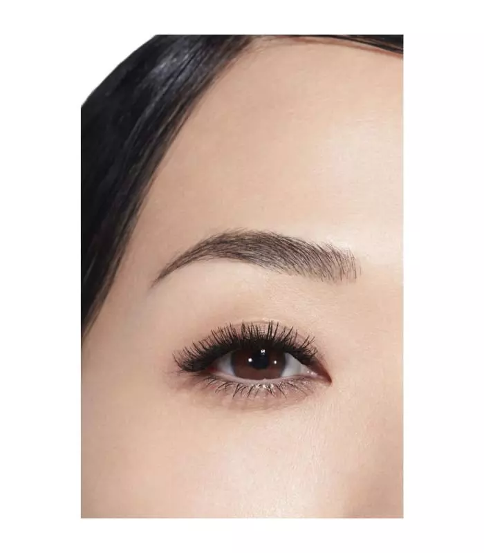 LE VOLUME RÉVOLUTION DE CHANEL Mascara volume extrême. Brosse imprimée en 3d