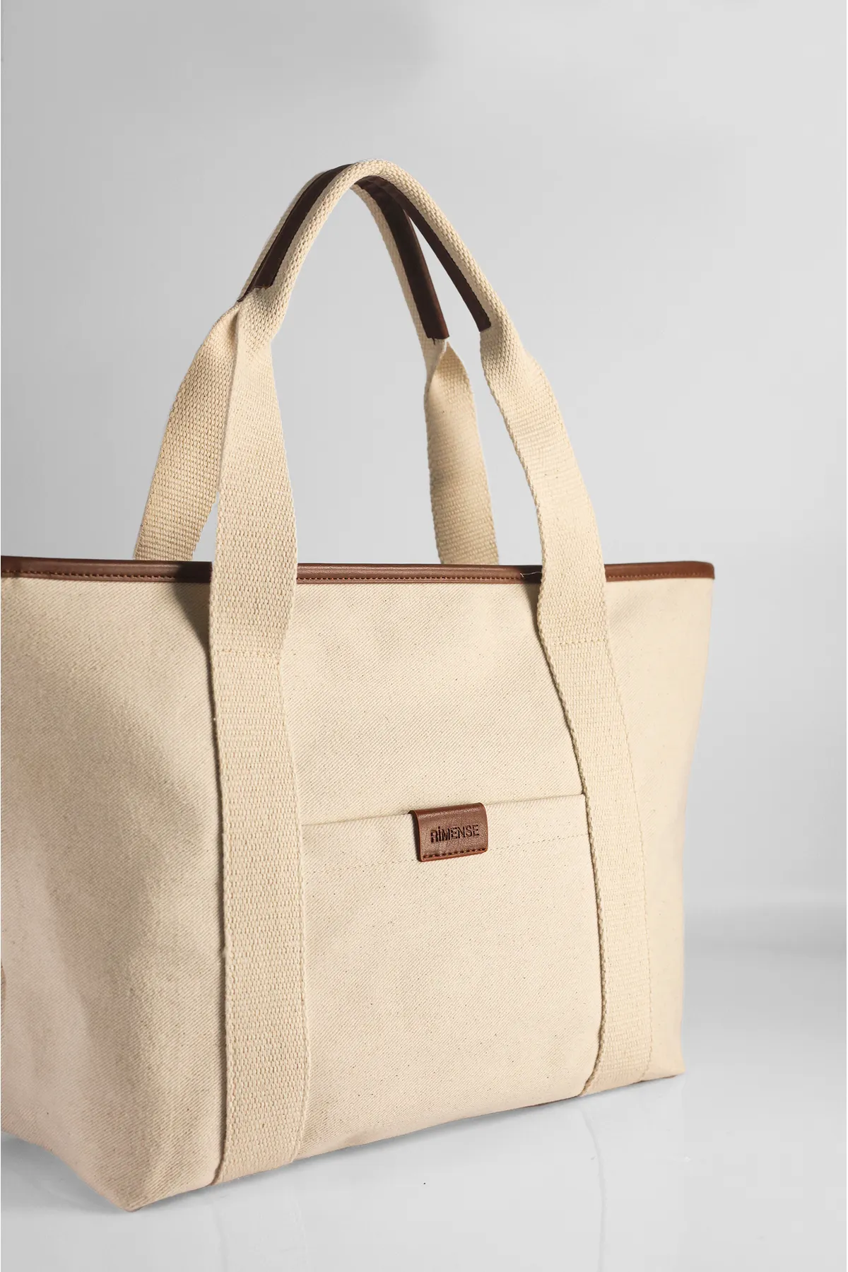Rimense  Hand- und Schultertasche mit gefüttertem Canvas in Leinenbraun