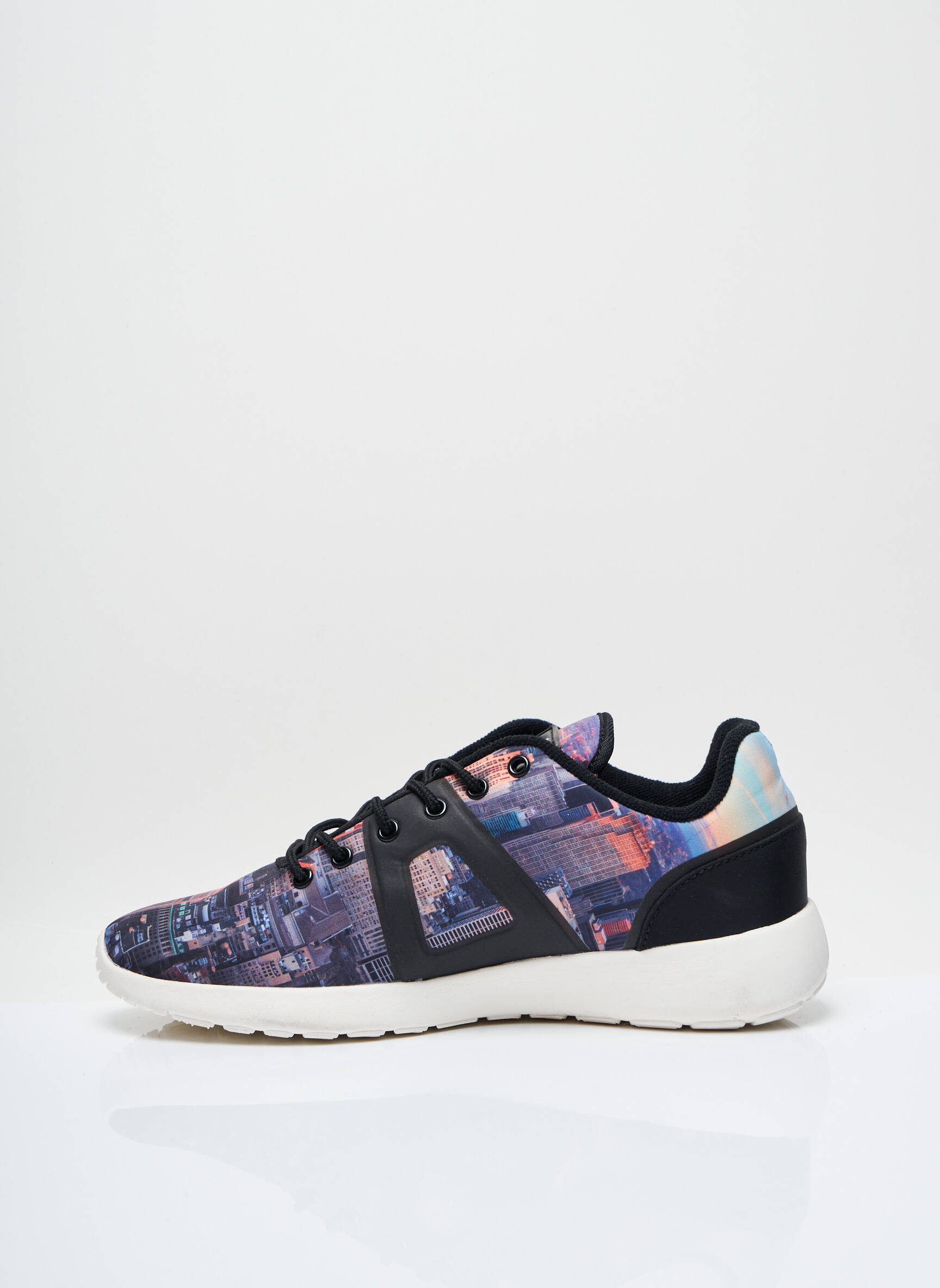 Asfvlt Baskets Femme couleur noir
