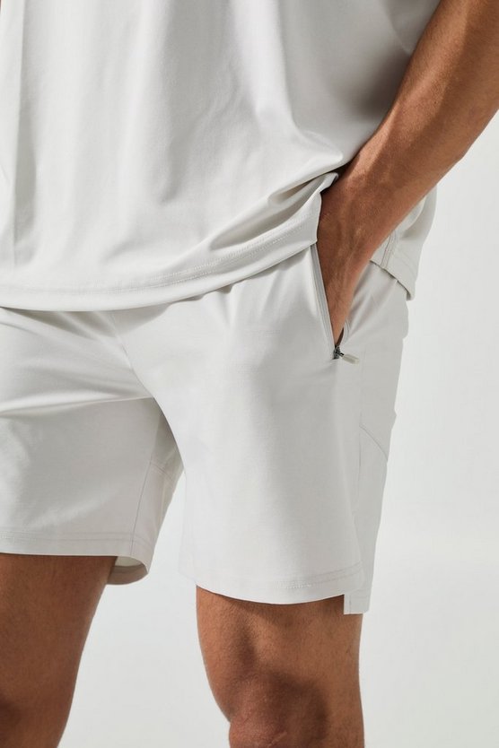 Man Active 5 Inch 2-in-1 Camouflage Shorts