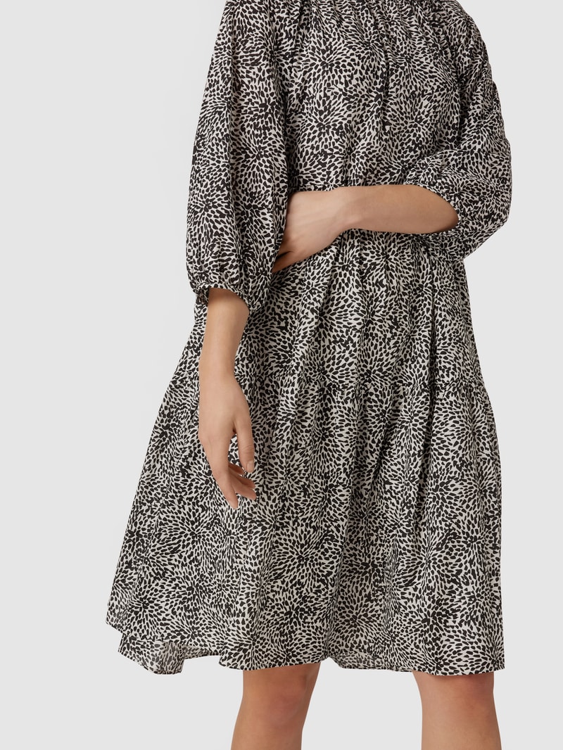 Midikleid mit Allover-Muster Modell 'Tiia' in schwarz
