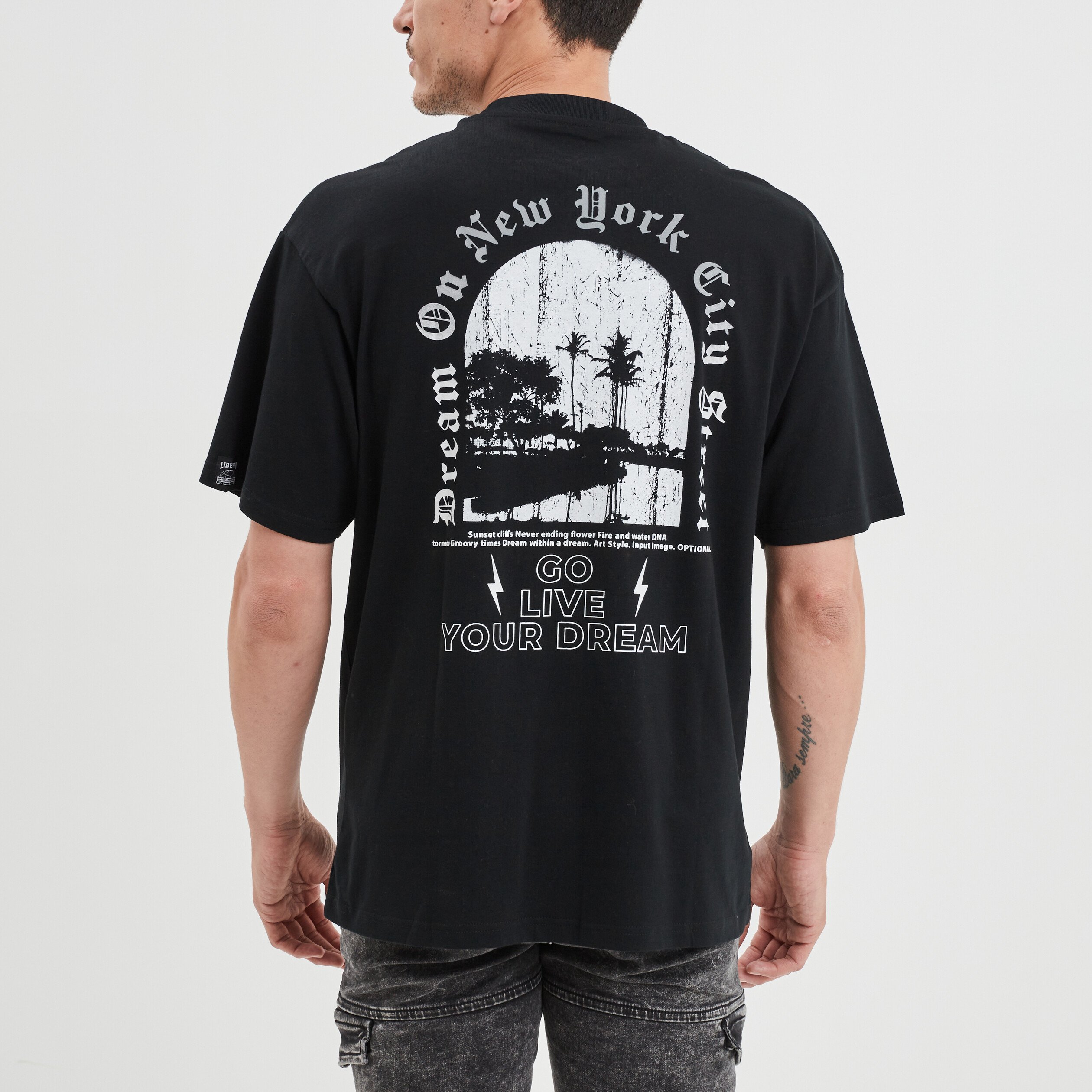 T-shirt oversize manches courtes Liberto noir homme | La Halle