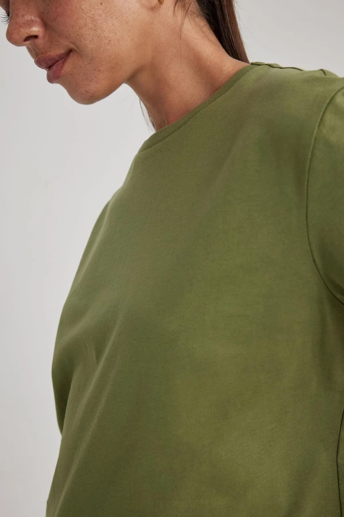 DeFacto  Langärmliges T-Shirt mit Rundhalsausschnitt und Rundhalsausschnitt T5097az23sm