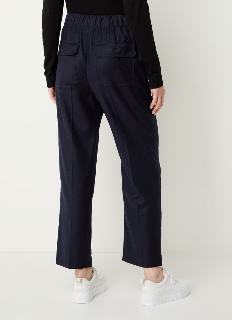 Pantaloni scurți MaxMara Hateley din lână virgină, cu talie înaltă, talie lată pe picioare și buzunare laterale.