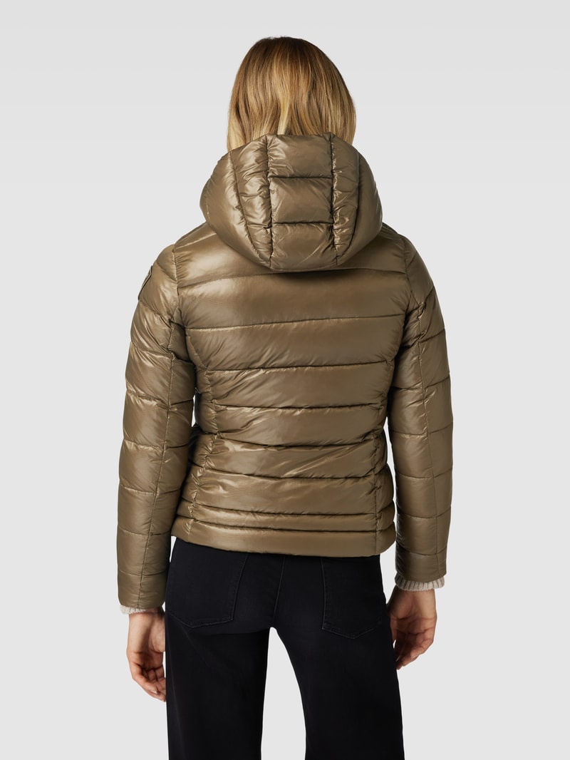 Steppjacke mit Stehkragen in olivgrün