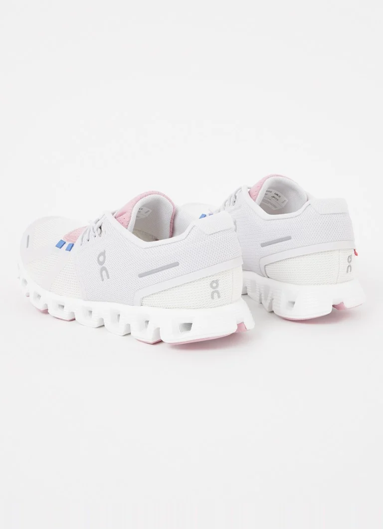 On Cloud 5 Push Sneaker z detalami z siateczki