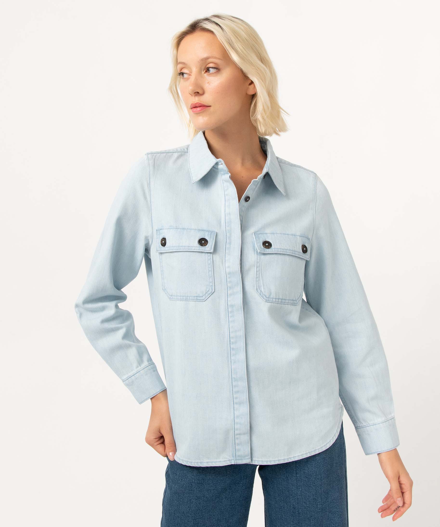 Chemise femme en jean délavé avec poches poitrine denim | GEMO