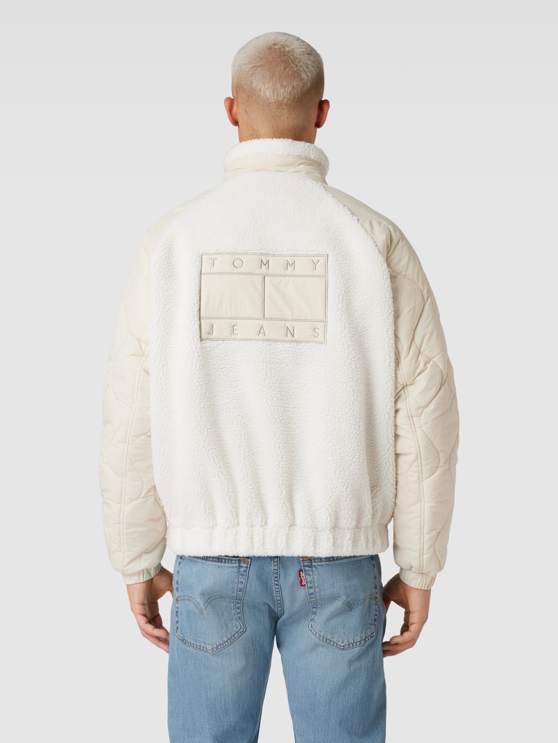 Sherpa Jacket mit Label-Patch in offwhite