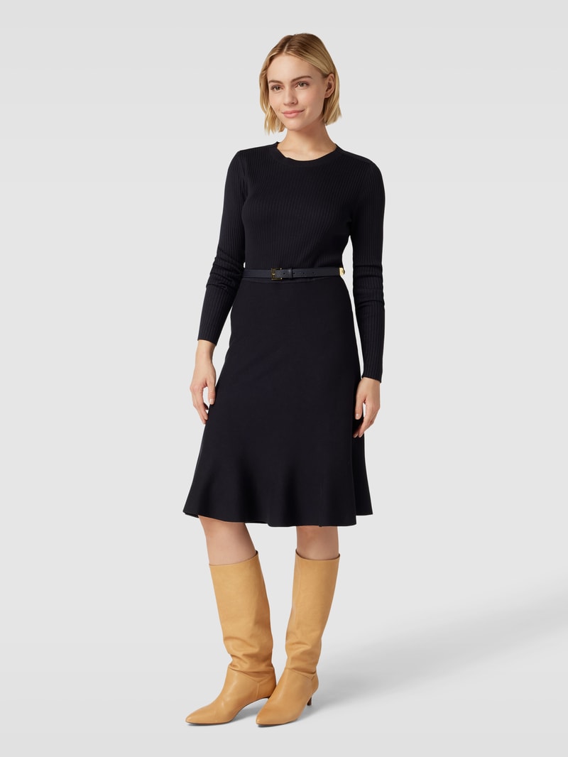 Knielanges Strickkleid aus Viskosemischung in marineblau