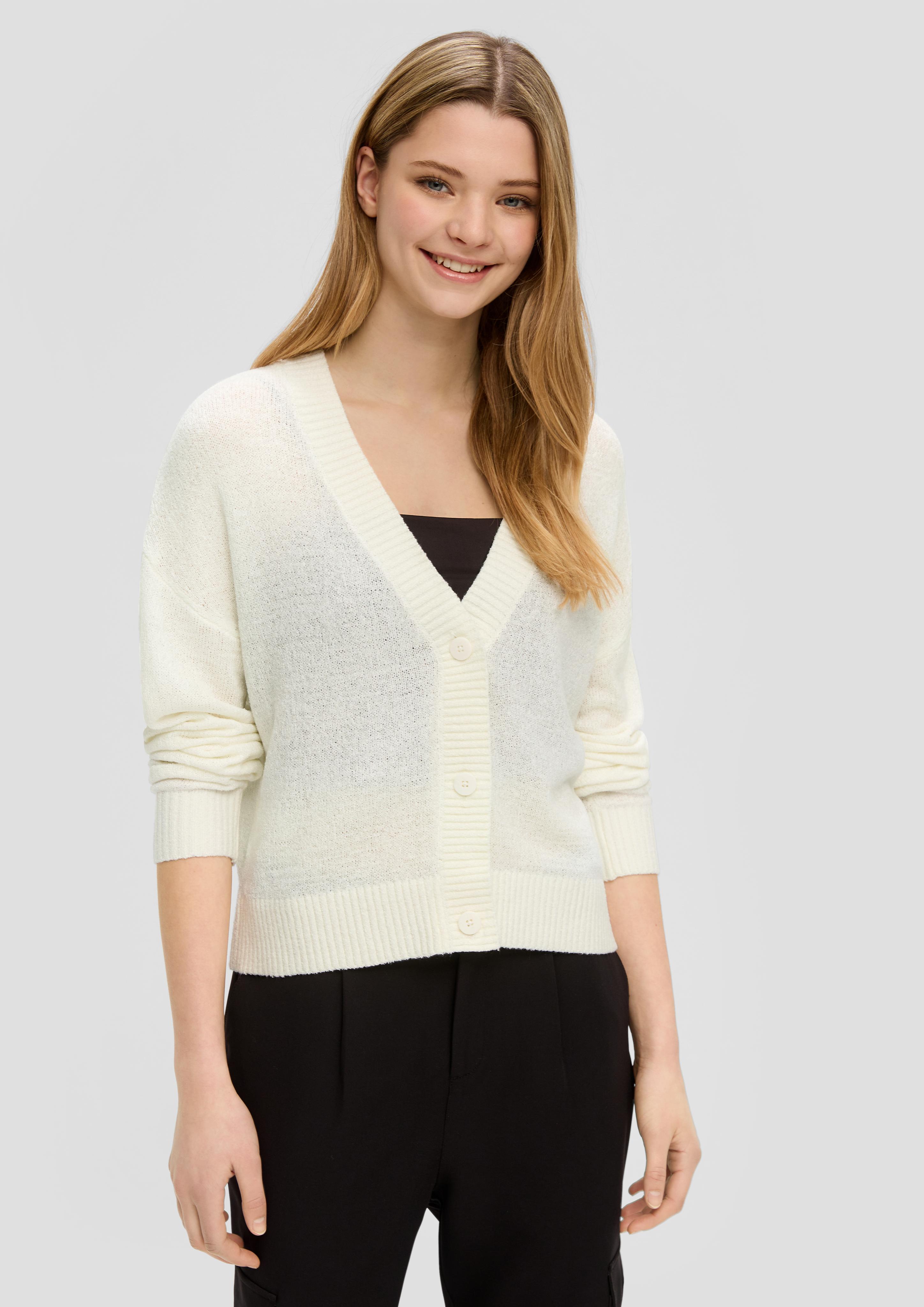 Verkürzte Strickjacke mit Knöpfen  2143199-0200