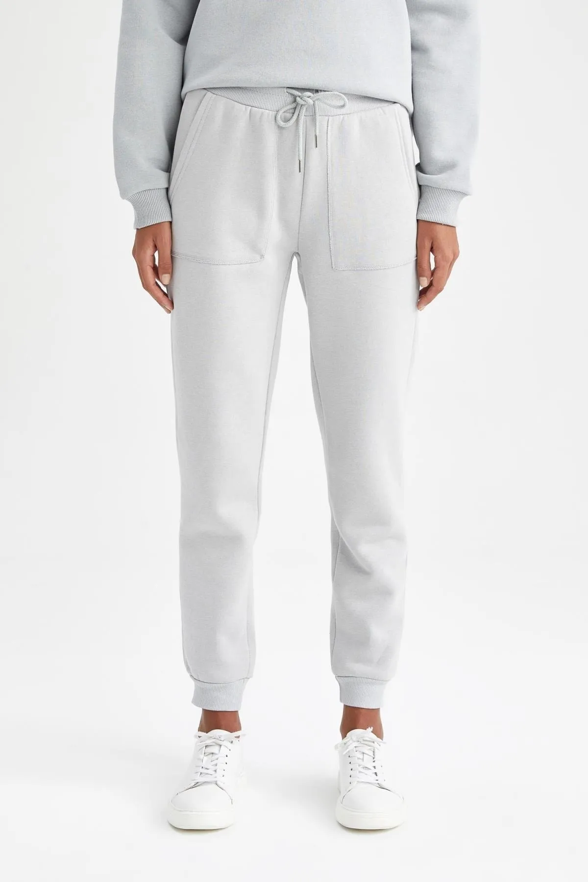 DeFacto  Jogger-Jogginghose mit normaler Passform und Spitzen-Taillentasche