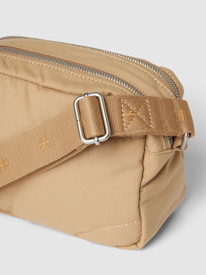 Camera Bag mit Label-Details Modell 'ULTRALIGHT' in camel