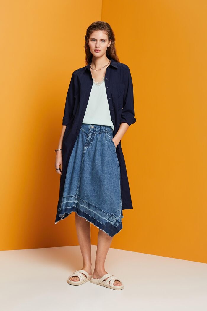 Ärmellose Bluse mit Spitzenbesatz