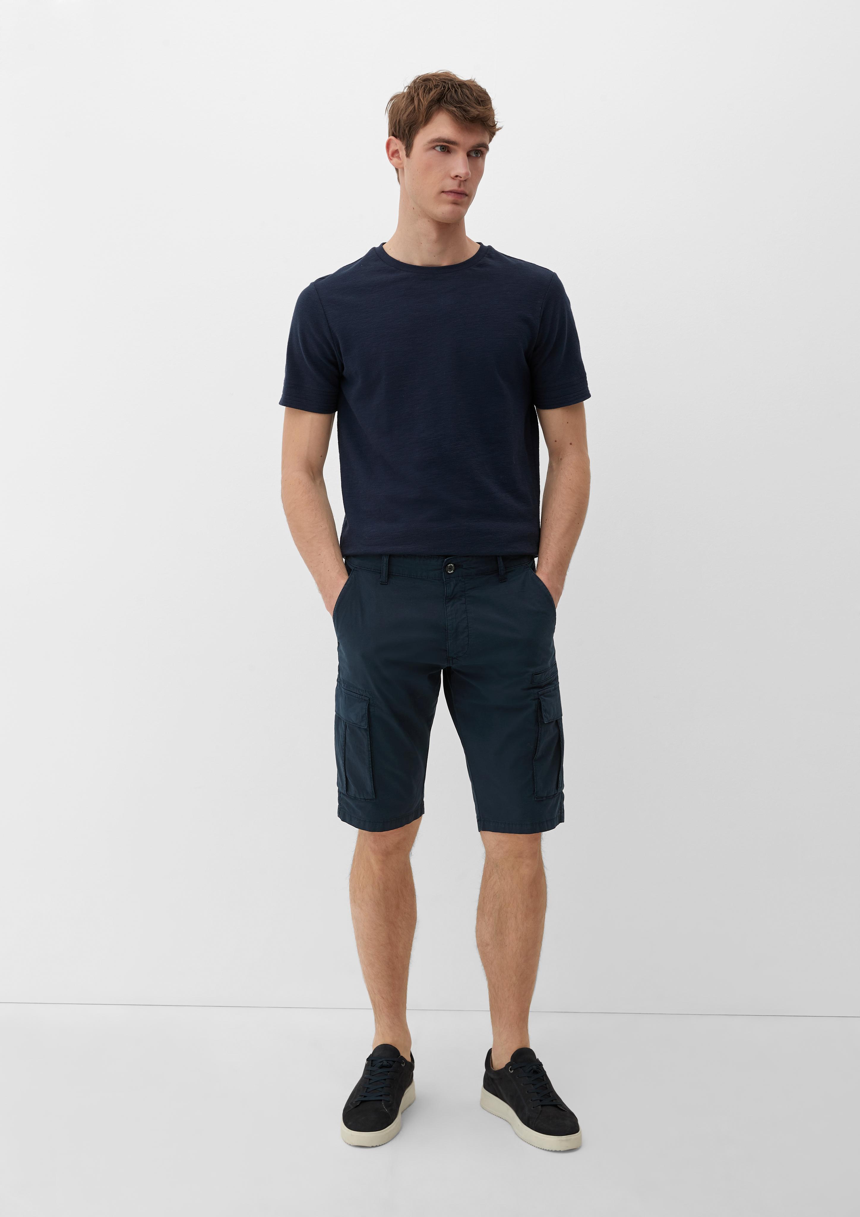Relaxed: Bermuda mit Cargotaschen  2132921-5955
