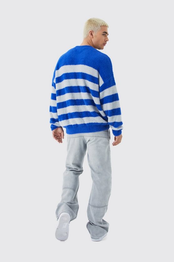 Flauschiger Oversize Pullover mit Streifen
