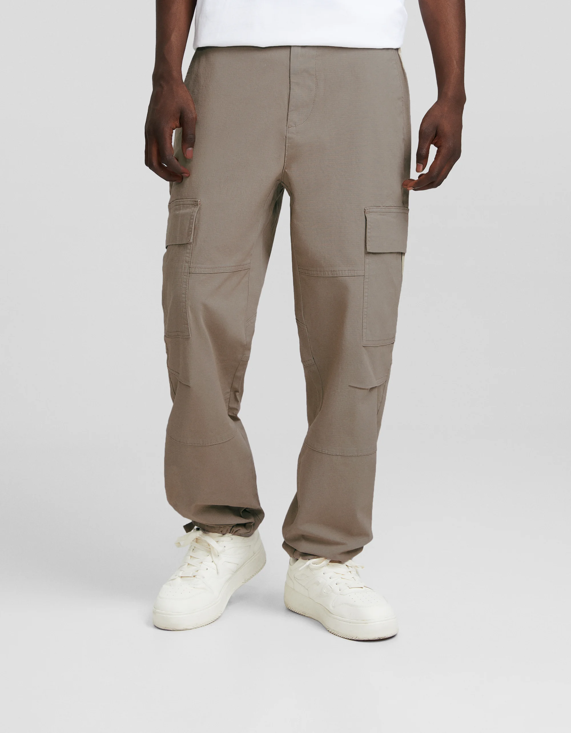 Bershka ANCHO - Pantalones cargo
