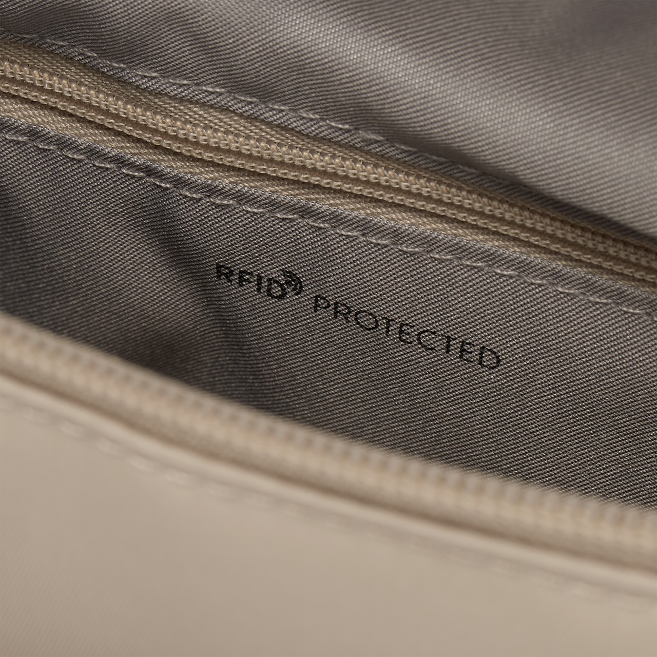 HEDGREN Handtaschen beige EYE M medium shoulderbag
