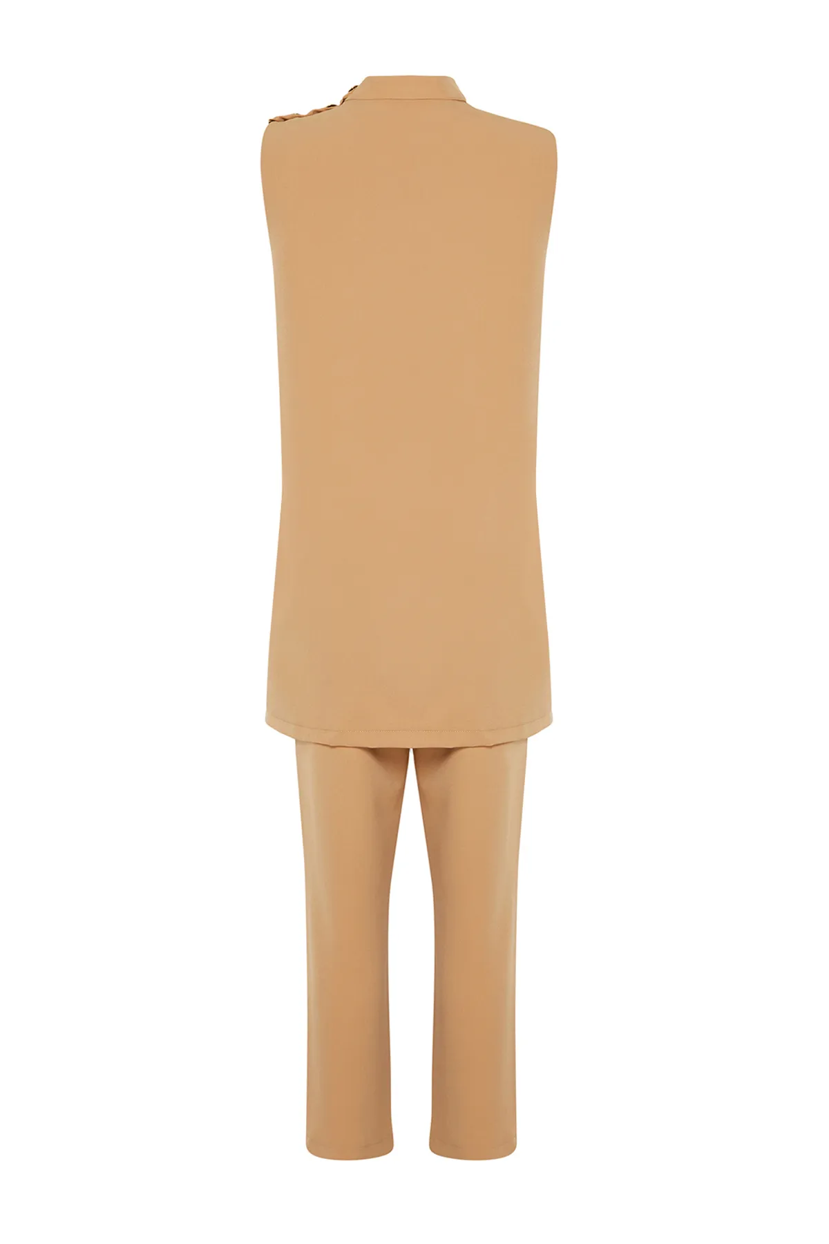 Trendyol Modest  Beiges Tunika-Hose-Set aus gewebtem Crêpe-Unterteil und Oberteil TCTSS24US00047