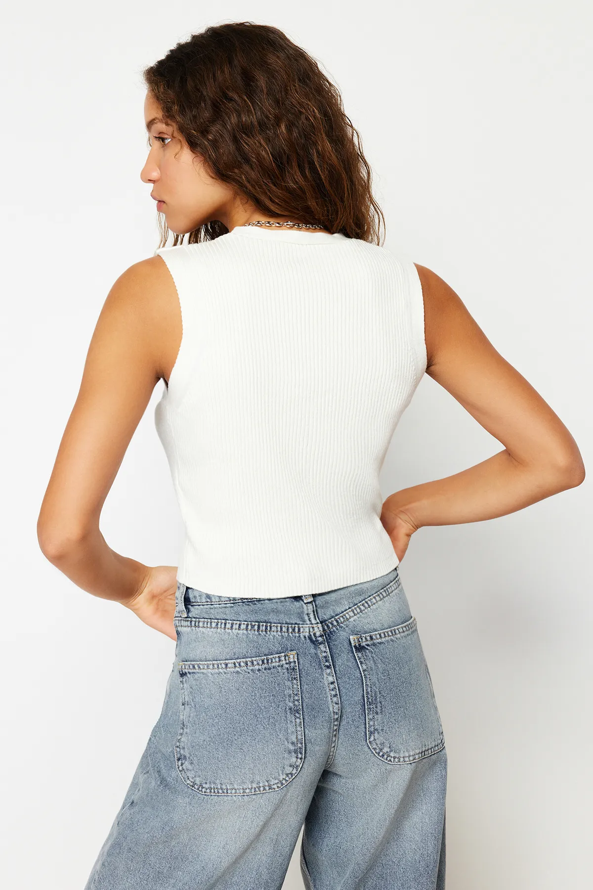 Trendyol Collection  Ecru Crop Premium/Special Yarn Top Strickbluse TWOSS24BZ00258
