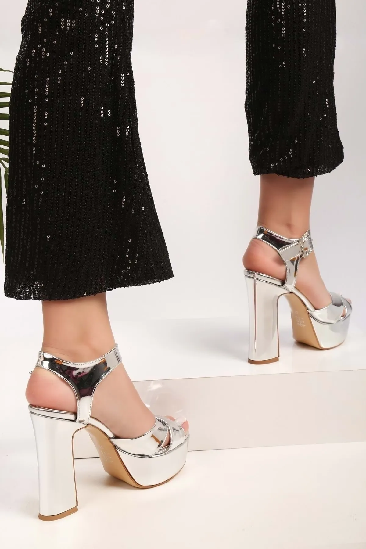 Shoeberry  Iean Silver Mirrored Plateau-Absatzschuhe für Damen