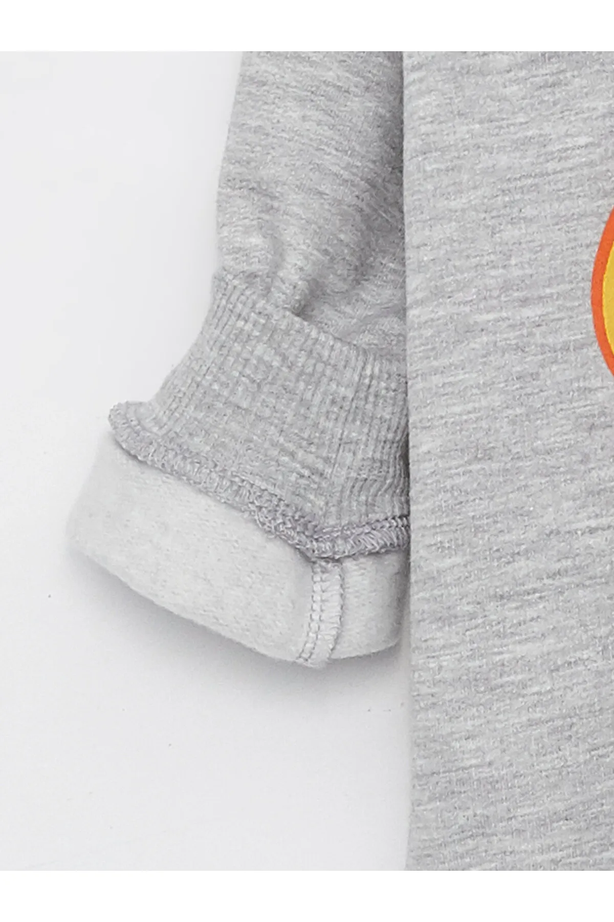 LC Waikiki  2-teiliges Set aus bedrucktem Langarm-Sweatshirt und Jogginghose für Babys mit Rundhalsausschnitt