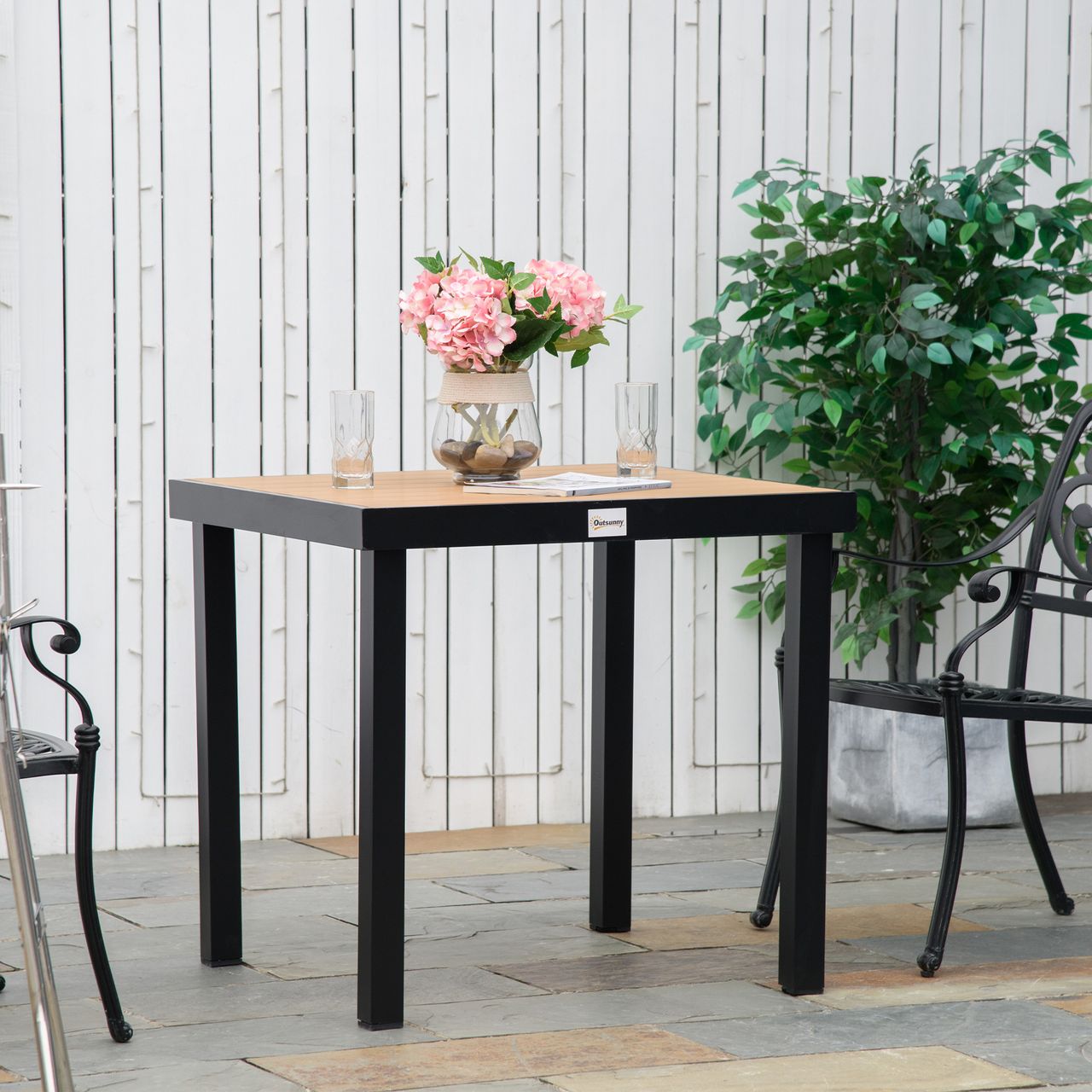 Outsunny Gartentisch für 4 Personen Esstisch Aluminiumtisch Gartenmöbel Loungemöbel pflegeleicht Kunststoff Natur 80 x 80 x 74 cm