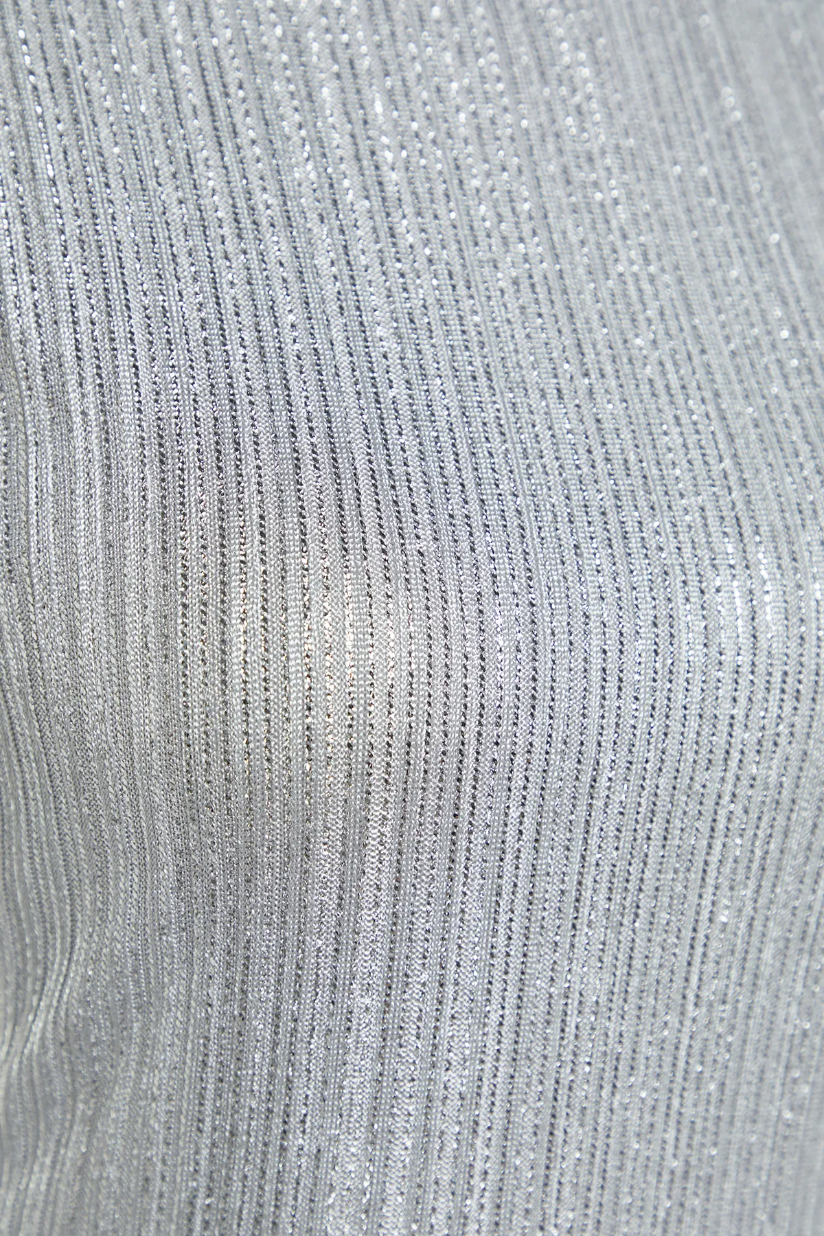 Trendyol Collection  Silber glänzende Oberfläche, U-Boot-Ausschnitt, A-Linie, gestricktes Mini-Strickkleid TWOAW24EL00909