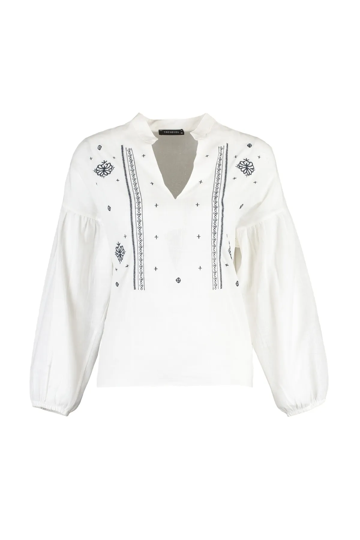 Trendyol Collection  Weiße, bestickte, gewebte Bluse mit Ballonärmeln TWOSS20BZ0284