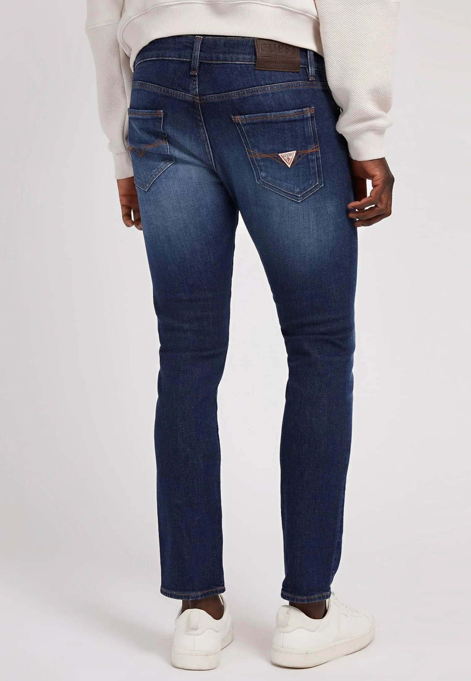 Vaqueros ajustados Guess