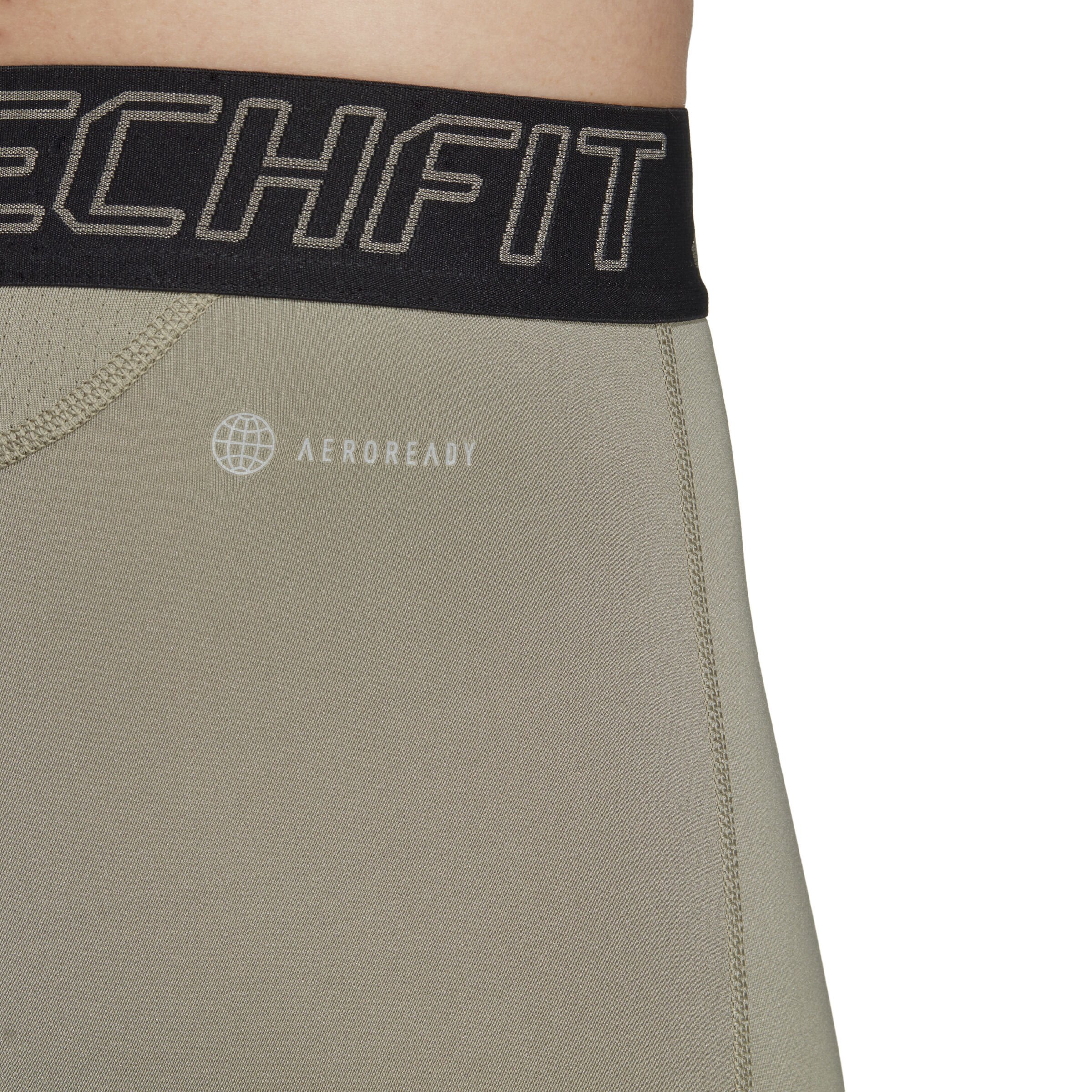 Techfit Training Short Tight Herren - Oliv, Schwarz