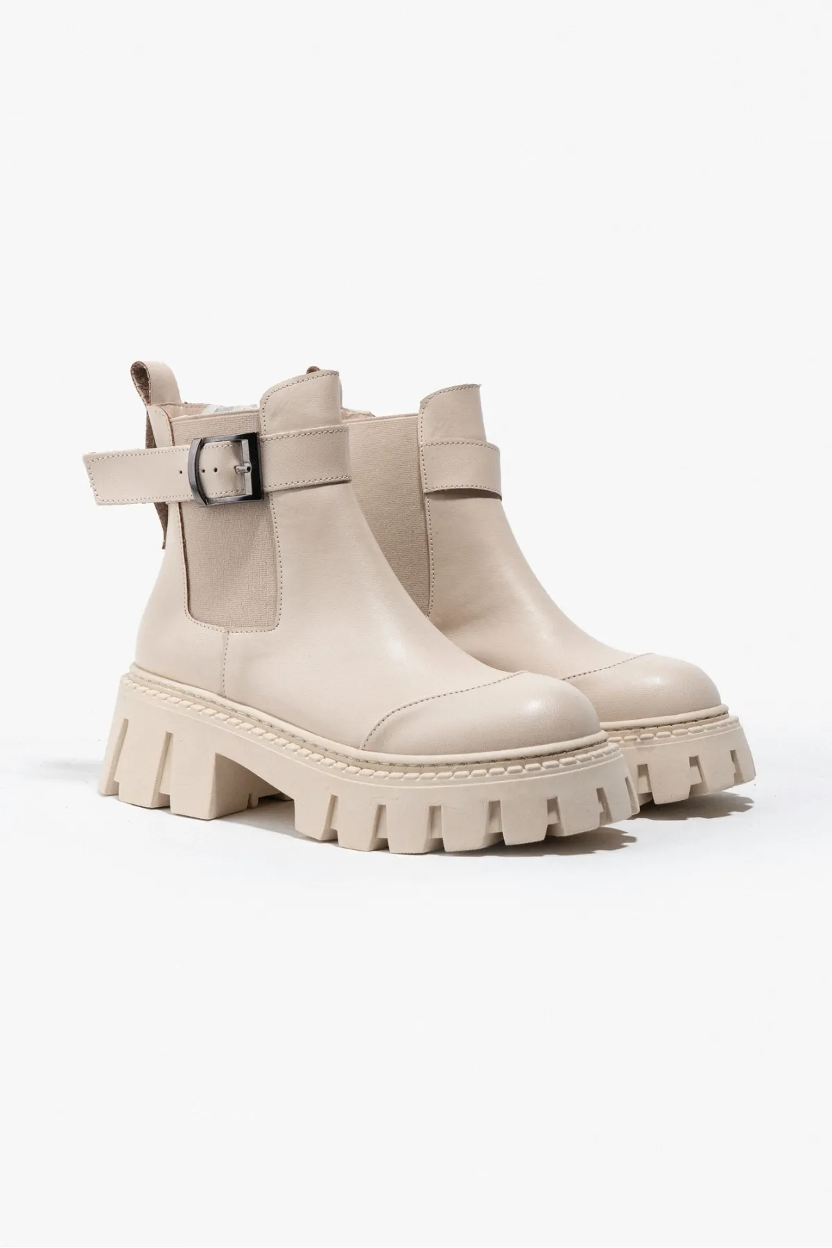 NİŞANTAŞI SHOES  Lorine Beige, matte, elastische Damenstiefel mit Gürteldetail und flacher Sohle