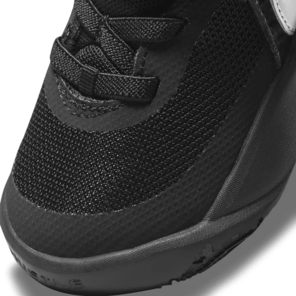 Nike Team Hustle D 10 CW6737-004 / schwarz