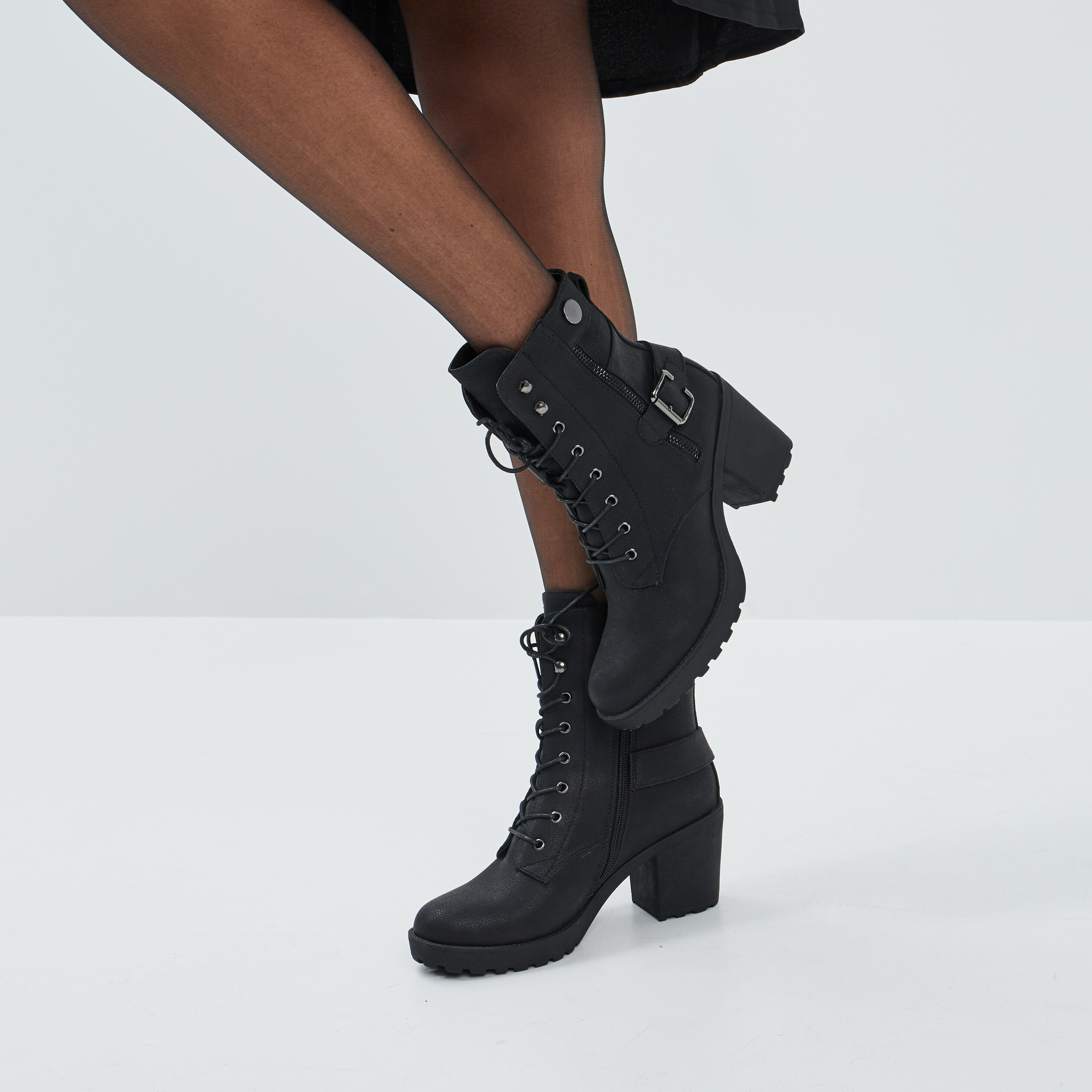 Bottines à talons et boucles noir femme | La Halle