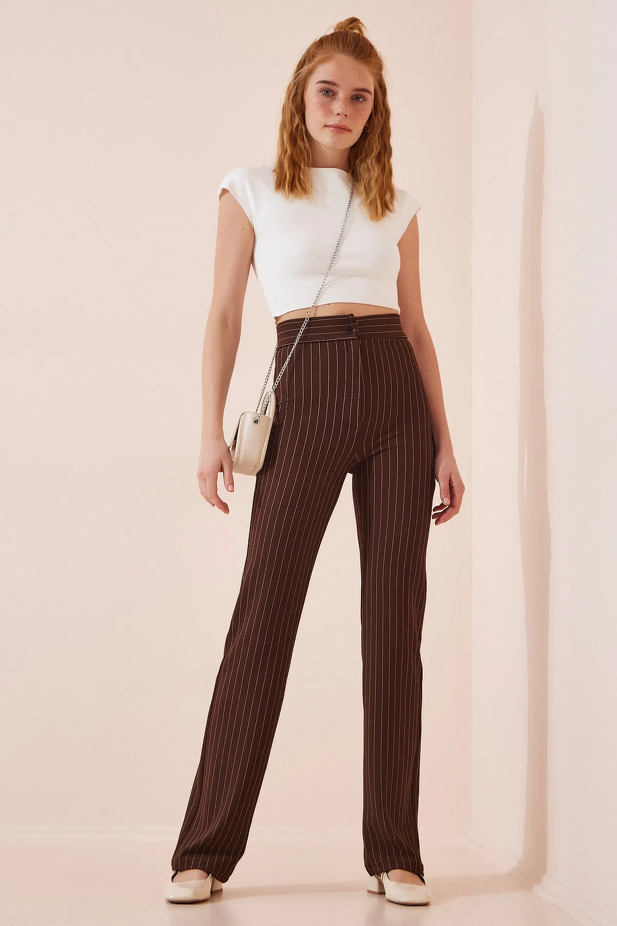 Happiness İstanbul  Braune gestreifte Damenhose mit hoher Taille RV00094