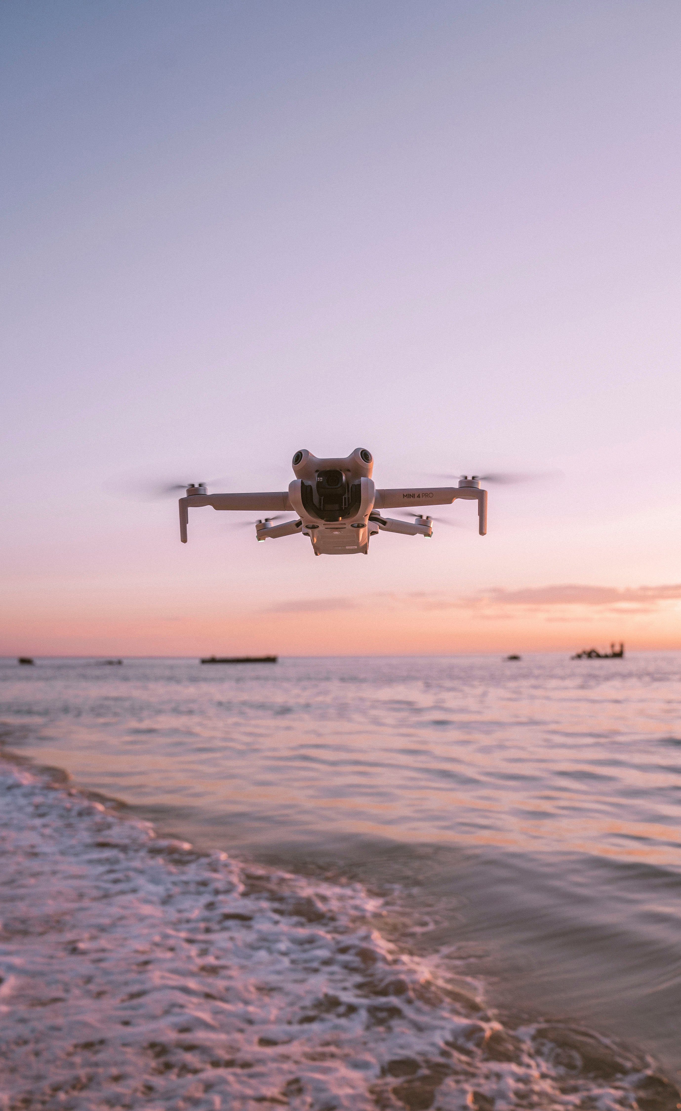 DJI Mini 4 Pro (DJI RC 2) (GL) Drohne (4K Ultra HD)