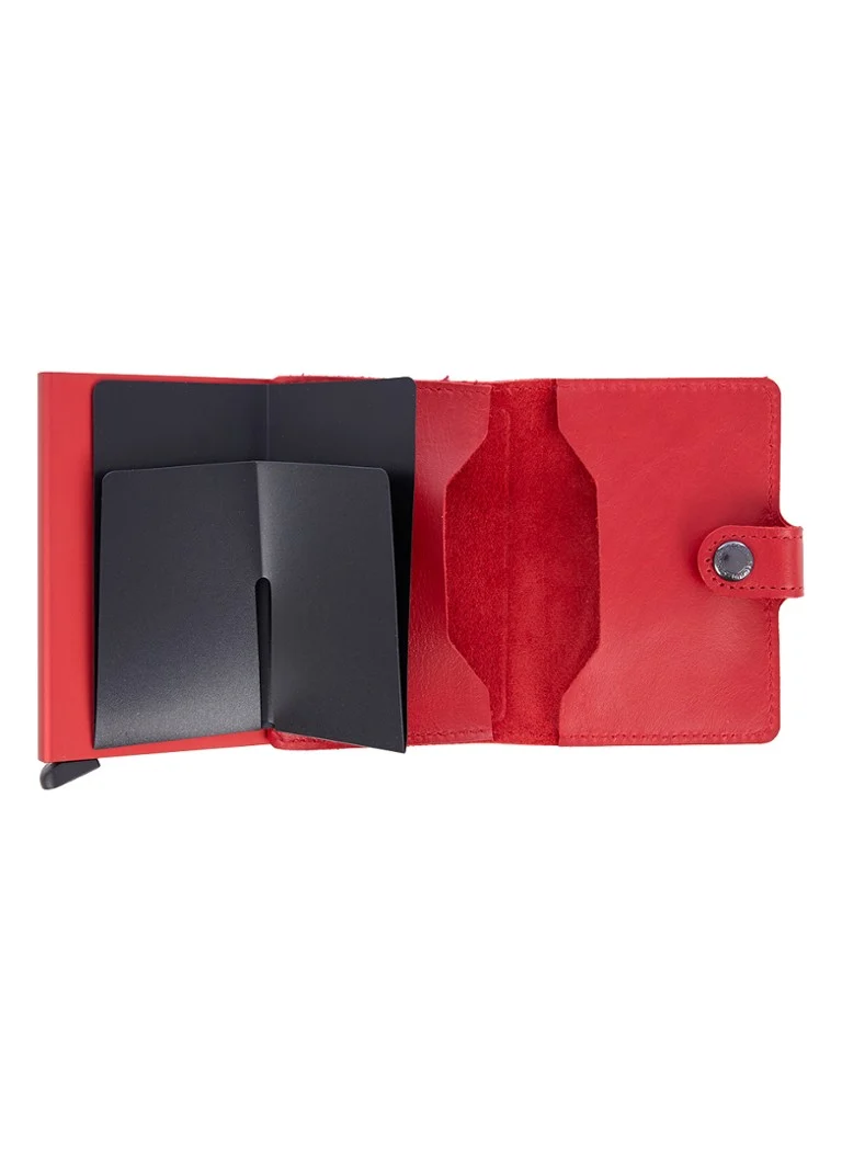 Portofel mini din piele Secrid cu sloturi pentru carduri.