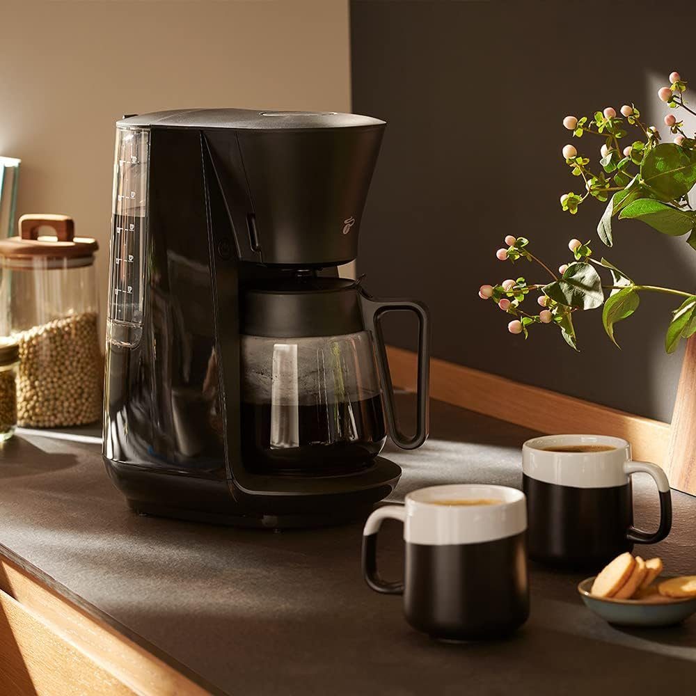 Tchibo Filterkaffeemaschine Let's Brew bis zu 10 Tassen Filterkaffee, 1.25l Kaffeekanne, 1x4, Edelstahl-Warmhalteplatte, Tropf-Stopp, Abschaltautomatik