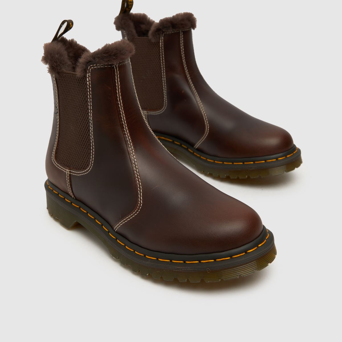 Dr Martens – 2976 Leonore – Bruna stövlar med pälsfoder